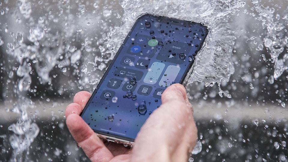 iPhone Xs chống nước